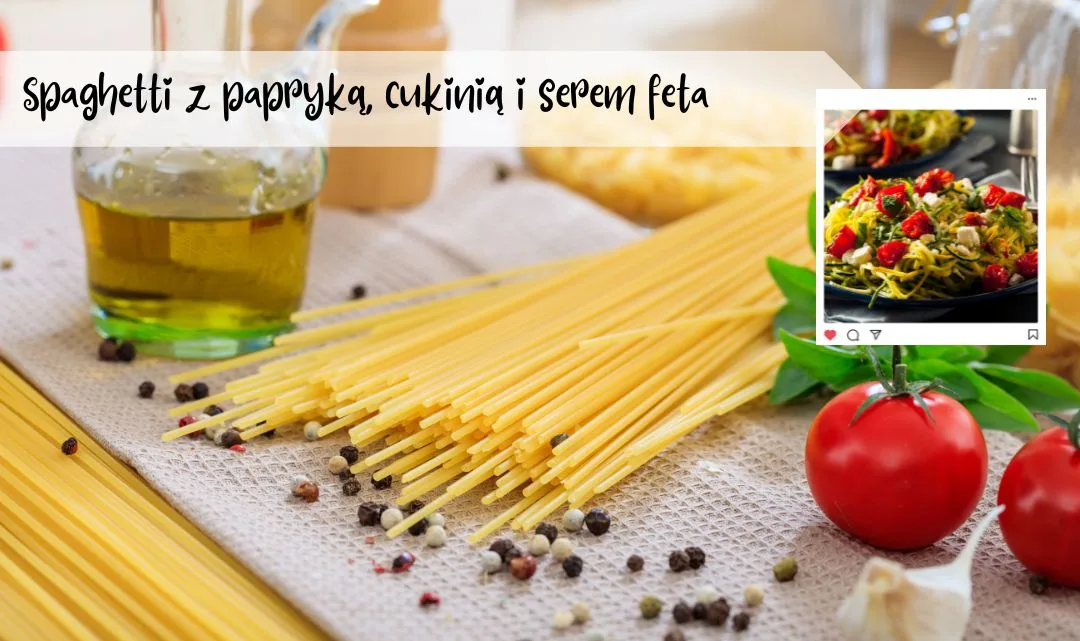 Spaghetti z cukinią, papryką i serem feta